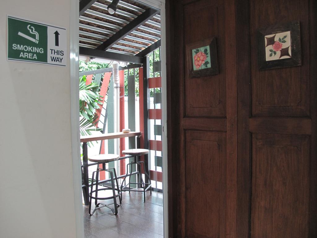 Rada Arak 79/4 Hostel Čiang Mai Exteriér fotografie