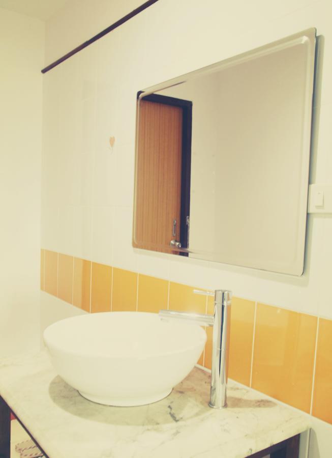 Rada Arak 79/4 Hostel Čiang Mai Exteriér fotografie