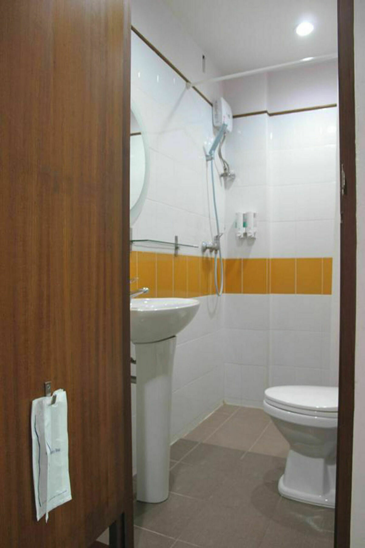 Rada Arak 79/4 Hostel Čiang Mai Exteriér fotografie